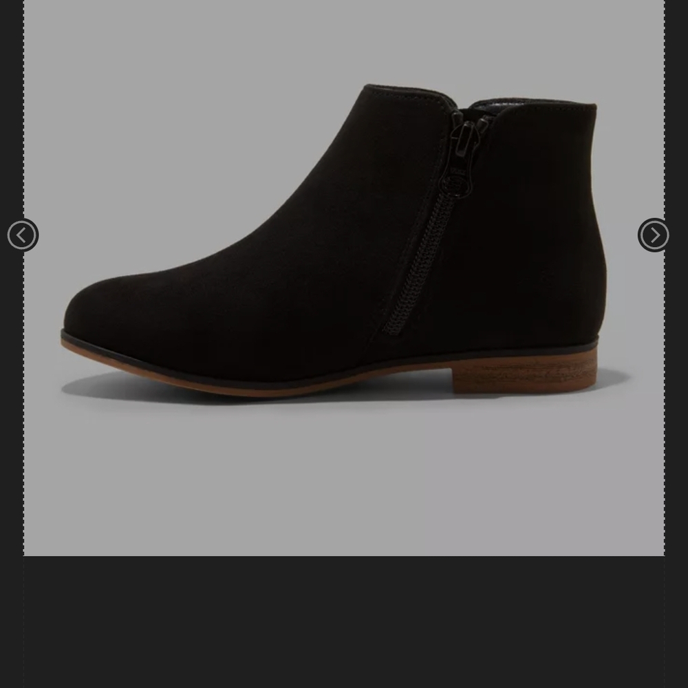 Cat & Jack Toddler Black Ankle Boots Sleek Minimalist Design